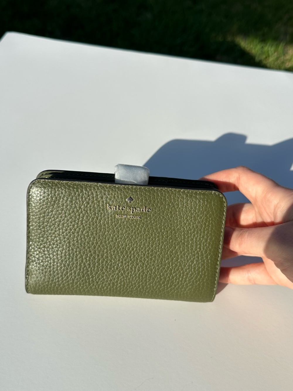 kate spade Olive Green Textured Leather Zip Wallet - Picture 2 of 4